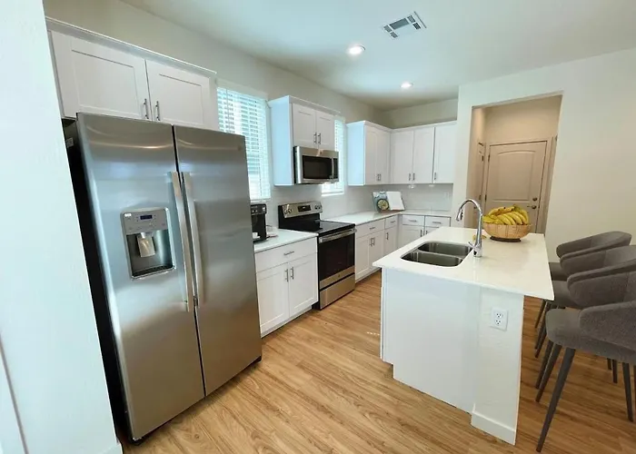 Cozy 3br Escape Minutes From Downtown * Phoenix